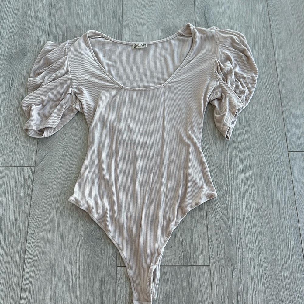 Free People Cream Short Sleeve Bodysuit